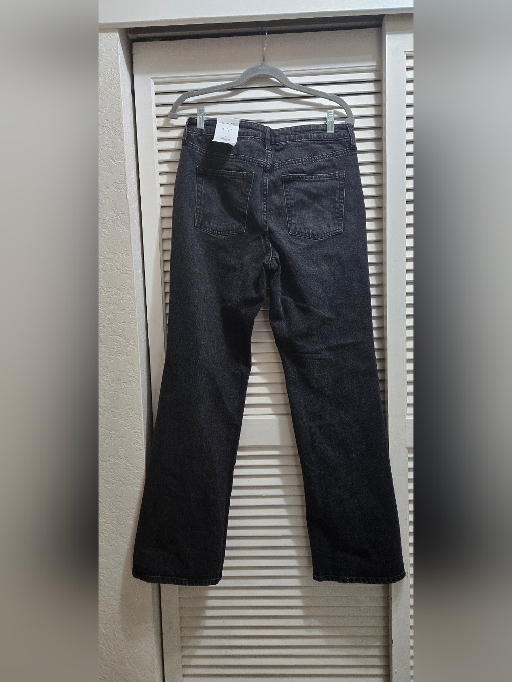 Free Assembly Women's Mid Rise Full Length Bootcut Jeans, 32" Inseam - Picture 15 of 15